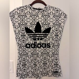 adidas t-shirt - M